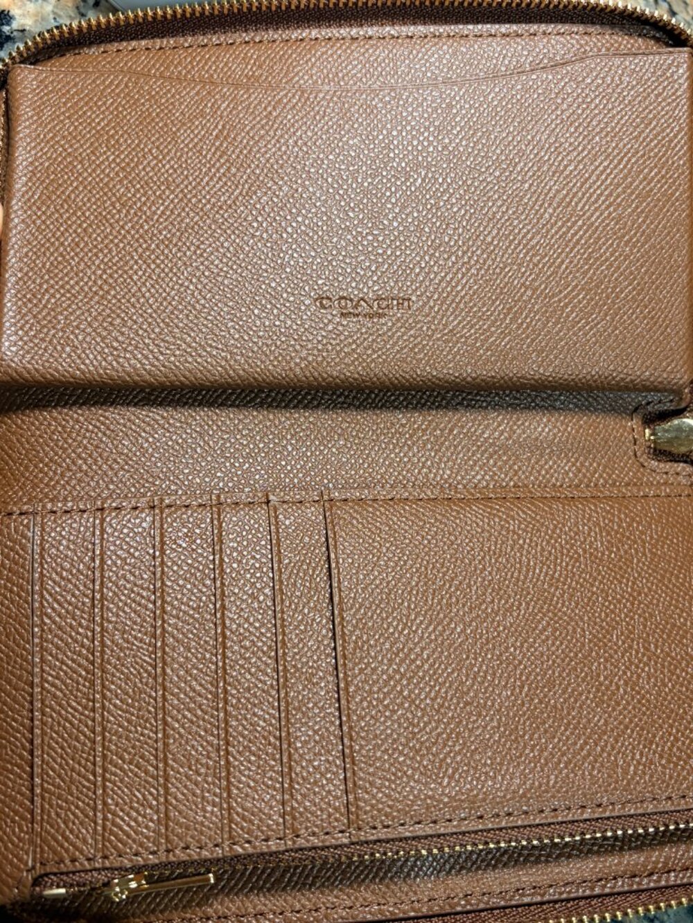 Coach Wallet - Picture 3 of 6